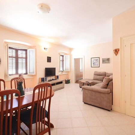 Two Bedroom Apartment In City Center Igor Zadar Zewnętrze zdjęcie