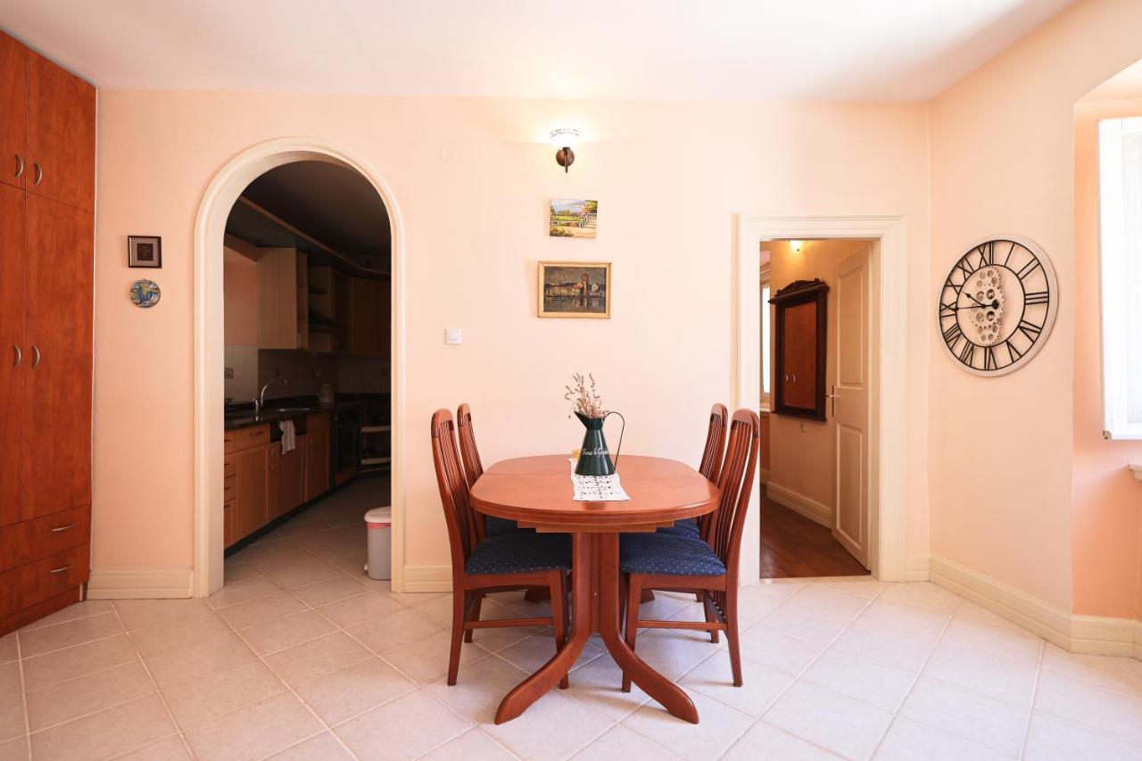 Two Bedroom Apartment In City Center Igor Zadar Zewnętrze zdjęcie
